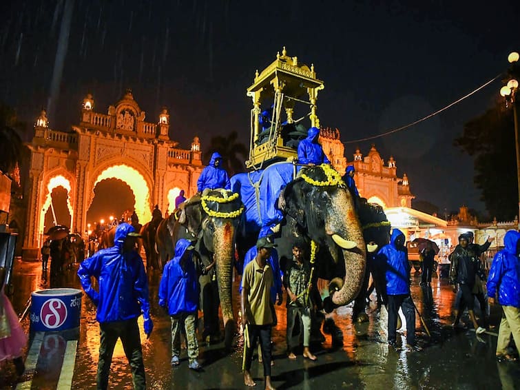 The Best of Mysuru Dasara A Glimpse into the Cultural Extravaganza Mysuru Dasara Shines Bright: A Ten-Day Extravaganza Comes To An End