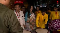 Durga Puja 2023:  সুরুচি সঙ্ঘে ঢাকে বোল তুললেন অরূপ বিশ্বাস, উচ্ছ্বাসে মাতলেন ঋতুপর্ণা