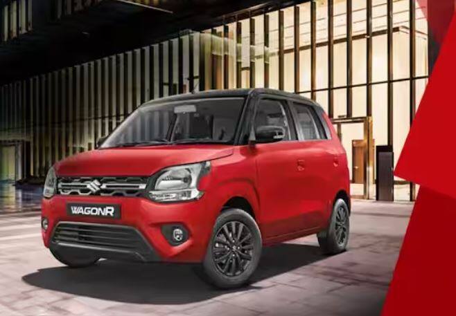 ਦੂਜੀ ਸੀਐਨਜੀ ਕਾਰ ਮਾਰੂਤੀ ਦੀ ਮਸ਼ਹੂਰ ਹੈਚਬੈਕ ਮਾਰੂਤੀ ਵੈਗਨ ਆਰ ਹੈ। ਇਸ ਵਿੱਚ 1.0L ਪੈਟਰੋਲ ਇੰਜਣ ਹੈ। ਕੰਪਨੀ ਦੇ ਦਾਅਵੇ ਮੁਤਾਬਕ ਇਹ ਕਾਰ 34.05 km/kg ਤੱਕ ਦੀ ਮਾਈਲੇਜ ਦੇਣ 'ਚ ਸਮਰੱਥ ਹੈ।