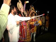 Eknath Shinde Ravan Dahan : नेम धरला पण...शिंदेंचा बाण रावणापर्यंत पोहोचलाच नाही, क्रॉस मैदानावर रावण दहनाचे आयोजन