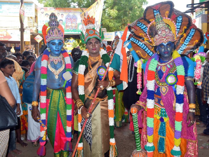 குலசேகரன்பட்டினம் முத்தாரம்மன் கோயில் தசரா திருவிழா; இன்று நள்ளிரவு  சூரசம்ஹாரம் - குவியும் பக்தர்கள்