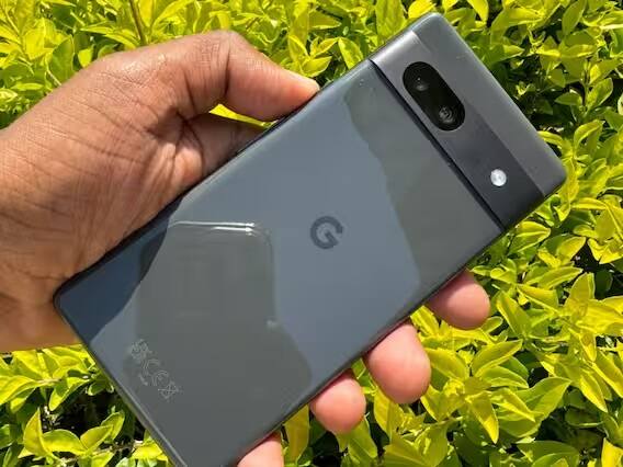 Pixel 7a હાલમાં ફ્લિપકાર્ટ પર 35,999 રૂપિયામાં લિસ્ટેડ છે. જો કે, ફોનની કિંમત 43,999 રૂપિયા છે. SBI, Kotak અને RBL બેંકના ક્રેડિટ કાર્ડ પર સ્માર્ટફોન પર 1,250 રૂપિયાનું ડિસ્કાઉન્ટ આપવામાં આવી રહ્યું છે.