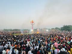 Ravan Dahan 2023: बिहार के कई शहरों में हुए रावण वध कार्यक्रम को तस्वीरों में देखिए, सुपौल में सोए हुए लंकापति के पुतला का किया गया दहन
