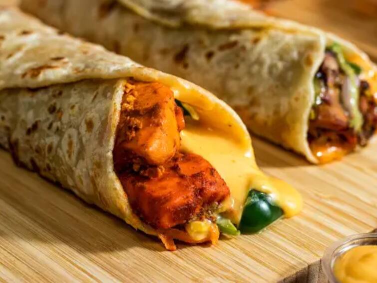 Cheesy Paneer Cigar Roll Recipe சுவையான சீஸி பனீர் சிகார் ரோல் : பசியை போக்கும் ஒரு நிறைவான சிற்றுண்டி...