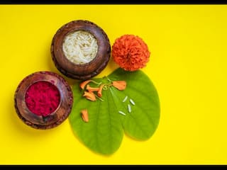 Dasara 2023: दसर्‍याला आपट्याची पानं सोनं म्हणून का देतात? 'हे' आहे आपट्याच्या पानांचं महत्त्व