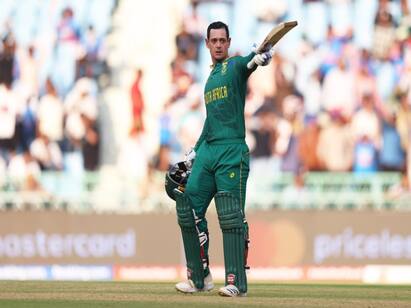 South Africa ODI WORLD CUP:  முதல் பேட்டிங்கில் தாக்குதலை தொடுக்கும் தென்னாப்பிரிக்கா.. சாகசம் செய்து சாதனை படைப்பு..!