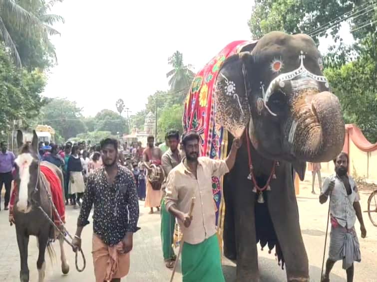Vijayadashami 2023 Darumapuram Atheenam School welcomed the school children with an elephant and horse procession TN Vijayadashami 2023: யானை, குதிரை ஊர்வலத்துடன் குழந்தைகளுக்கு வரவேற்பு அளித்த தருமபுரம் ஆதீனம் பள்ளி