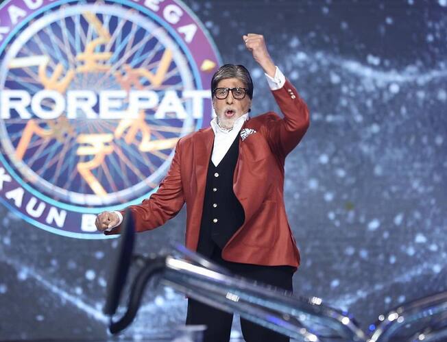 Kaun Banega Crorepati 15 Amitabh Bachchan shooting time song Pag Ghungroo 'डंडा मार-मारकर सिखाया', नमक हलाल के सॉन्ग 'पग घुंघरू' की शूटिंग में हो गई थी Amitabh Bachchan की हालत खराब