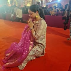 Sumona Chakravarti Shares Pictures Of Durga Puja Festivity, Does Dhunuchi Dance
