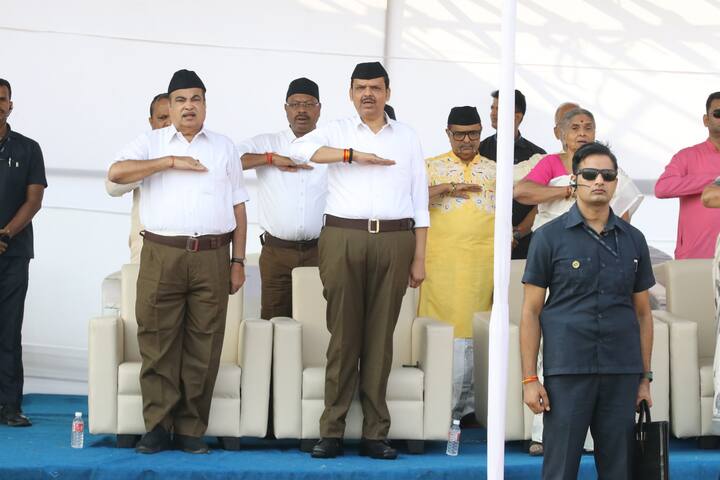 शुद्ध चरित्र संपन्न माणसं शिवाजी महाराज यांनी उभे केले, त्यामुळें त्यांनी उभे केलेले राज्य लोकशाहीचे राहिले..राजा लोकांचा बसला असं राज्य निर्माण केले..पण त्यासाठी त्यांनी मेहनत केली.. 50 वर्षात त्यांनी अखंड घोड्यावर बसून मिळवलं, असे मोहन भागवत म्हणाले.