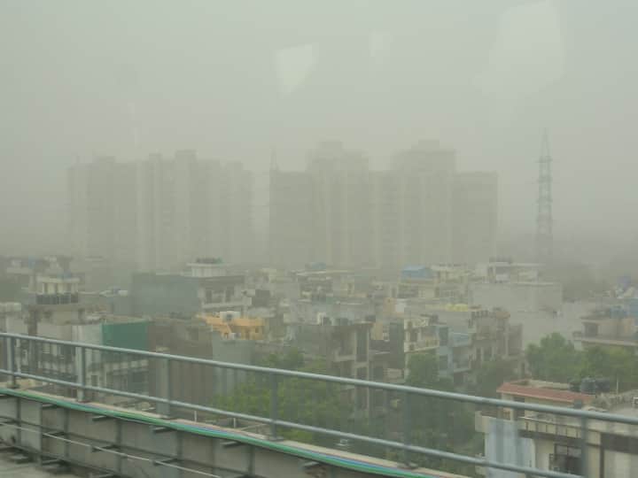 Gurugram Air Pollution AQI, Situation is bad due to pollution in Delhi, know where and how much AQI reached Gurugram Air Pollution: गुरुग्राम में प्रदूषण से हाल बेहाल, जानिए कहां कितना पहुंचा AQI, आगे कैसी हो सकती स्थिति