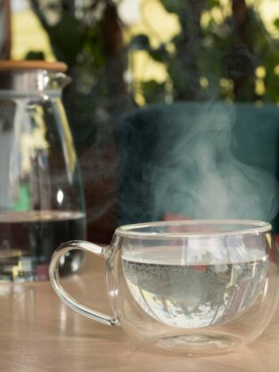 ज्यादा गर्म पानी पीने से होते हैं ये साइड इफेक्ट