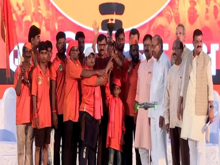 आज सगळ्या राज्याचे लक्ष शिवसेनेच्या दसरा मेळाव्याकडे (Shiv Sena Dasara Melava)  लागले आहे.