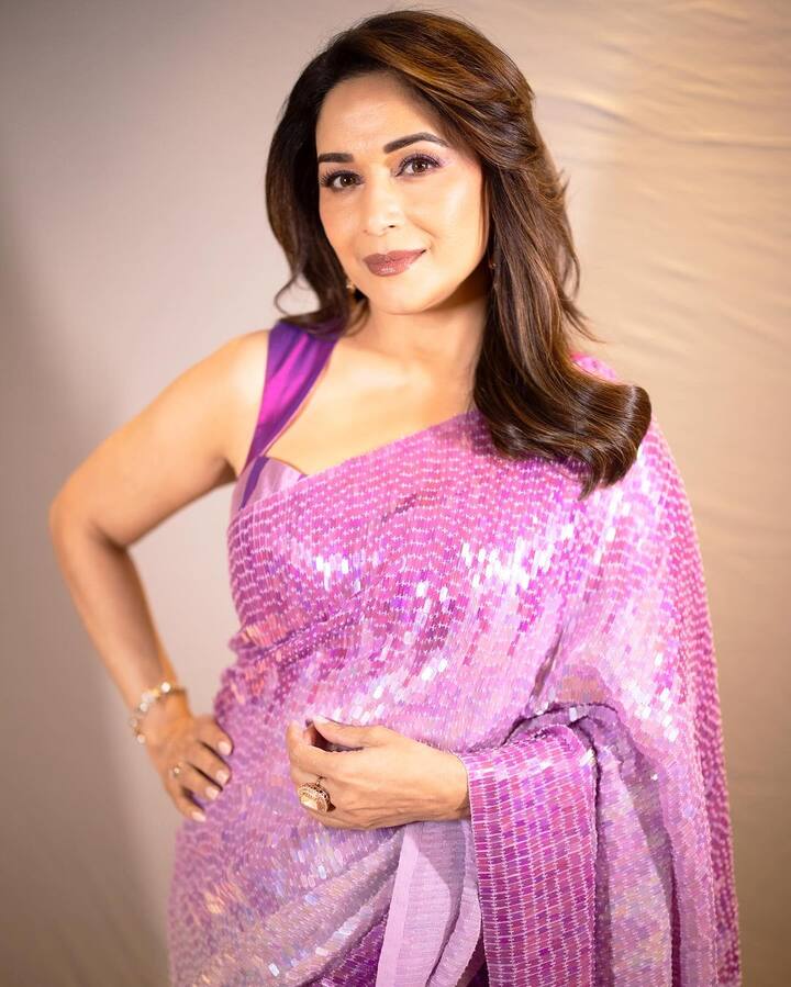 माधुरीनं बकेट लिस्ट या मराठी चित्रपटामध्ये काम केलं आहे.बकेट लिस्ट या चित्रपटानंतर माधुरीच्या आगामी मराठी चित्रपटाची प्रेक्षक उत्सुकतेने वाट बघत होते.