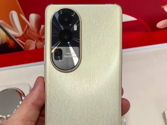 Pixel 7a ઉપરાંત OPPO Reno10 5G અને motorola edge 40 પર પણ ડિસ્કાઉન્ટ આપવામાં આવી રહ્યું છે. તમે બંને મૉડલ પર 5,000 રૂપિયાથી વધુની બચત કરી શકો છો.