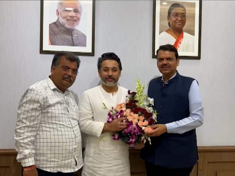 Nilesh Rane vs Ravindra Chavan news Maharashtra Minister and BJP leader Ravindra Chavan meet Nilesh Rane who quits politics Nilesh Rane : निलेश राणेंची नाराजी नेमकी का? दीड तासाच्या चर्चेनंतर रवींद्र चव्हाणांनी स्वत: सांगितलं!