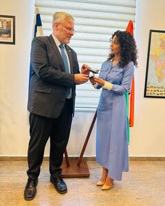 इज़राइल-हमास वॉर के बीच कंगना रनौत ने की इजराइल के राजदूत से मुलाकात, तस्वीरें शेयर कर सपोर्ट में कही ये बात