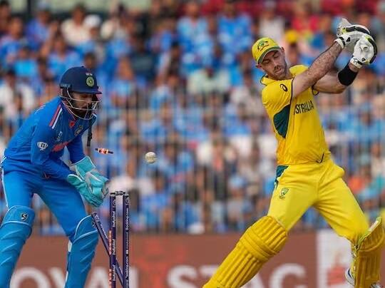 આ યાદીમાં ઓસ્ટ્રેલિયાનો બેટ્સમેન ગ્લેન મેક્સવેલ પણ સામેલ છે. મેક્સવેલ 4 મેચમાં માત્ર 49 રન જ બનાવી શક્યો છે. તેની બેટિંગ એવરેજ માત્ર 16.33 રહી છે. દરમિયાન તે માત્ર 76.56ના સ્ટ્રાઈક રેટથી રન બનાવી શક્યો છે.