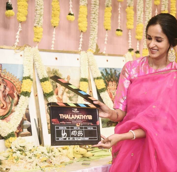 ஏற்கனவே லியோ படத்தின் வைப் குறையாமல் இருக்க தளபதி 68 படத்தின் பூஜை காணொளி மேலும் அவர்களை மகிழ்ச்சியில் ஆழ்த்தியுள்ளது.