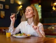 Eating way: ਜੇਕਰ ਤੁਸੀਂ ਵੀ ਖਾਂਦੇ ਹੋ ਛੇਤੀ-ਛੇਤੀ ਖਾਣਾ, ਤਾਂ ਇਸ ਬਿਮਾਰੀ ਦੇ ਹੋ ਸਕਦੇ ਸ਼ਿਕਾਰ, ਜਾਣੋ