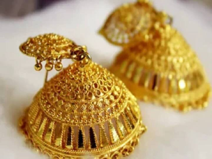 Latest Gold Silver Rate Today  25 october 2023 know gold price in your city chennai coimbatore trichi bangalore Latest Gold Silver: ஹாப்பி நியூஸ் மக்களே.. குறைந்தது தங்கம் விலை.. சவரனுக்கு எவ்ளோ தெரியுமா?