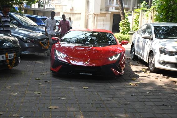 Elegant Amazon Driver Buys Lamborghini Gallery