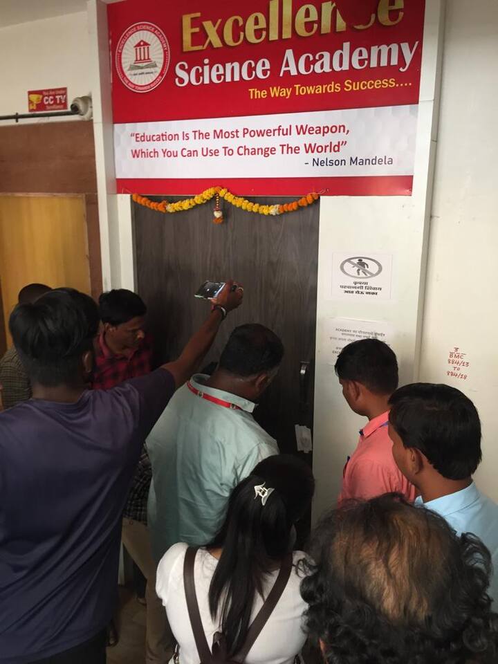 बारामती शहरात नगरपरीषदेच्या प्रशासनाने वारंवार सूचना करुन देखील नियमांचे उल्लंघन करणे खाजगी अकॅडमीचालकांना महागात पडले आहे.