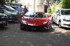 Shraddha Kapoor New Car: প্রায় ৪ কোটি মূল্যের 'ল্যাম্বরগিনি Huracan Tecnica' কিনলেন শ্রদ্ধা, ভাইরাল ছবি