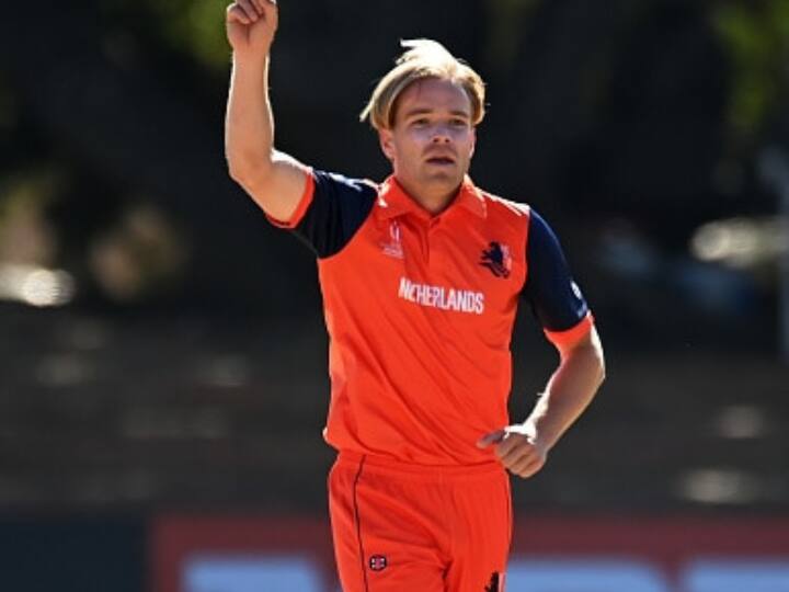 AUS vs NED ODI World Cup 2023 Bas de Leede become most expensive ODI bowler in Cricket history know stats AUS vs NED: बास डी लीडे के नाम दर्ज हुआ शर्मनाक रिकॉर्ड, वनडे के इतिहास में पहली बार हुआ ऐसा