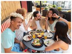 जल्दी- जल्दी खाना खाने की गलती न करें, पड़ सकते हैं बीमार