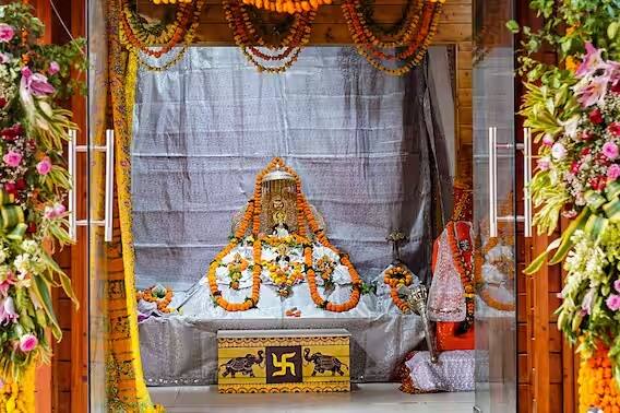 તાલીમ સફળતાપૂર્વક પૂર્ણ કરનાર ઉમેદવારોને ટ્રસ્ટ પ્રમાણપત્રો આપશે.