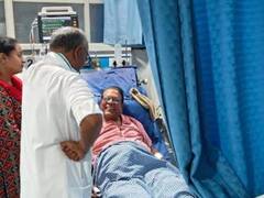 चुनाव में टिकट कटा तो बीजेपी नेता को आया हार्ट अटैक, दिग्विजय सिंह समेत कई नेता पहुंचे मिलने