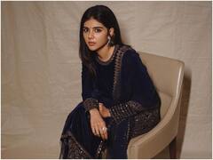 బ్లూ కలర్ డ్రస్ లో - మతి పోగొడుతున్న కల్యాణి ప్రియదర్శన్!