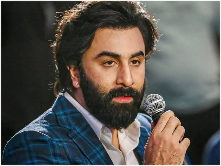 Ranbir Kapoor gives massive updates about War 2 and Brahmastra 2 Brahmastra 2: పార్ట్-1కి పది రెట్లు ఉంటుంది - 'బ్రహ్మాస్త్ర 2' పై బిగ్ అప్డేట్ ఇచ్చిన రణ్ బీర్!