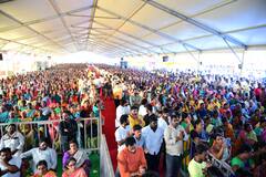 ఫోటోలు: ఒక్క దాన్నే వెళ్తే గుండెలు పిండేసినట్టుంది - ‘నిజం గెలవాలి’లో భువనేశ్వరి