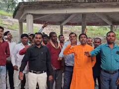 सिंगरौली में BJP के सामने मुश्किल! चुने गए उम्मीदवार का हो रहा विरोध, लगाए जा रहे 'इन्हें हटाओ देवसर बचाओ' के नारे