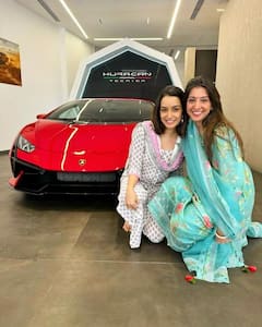 Lamborghini shraddha kapoor : आता श्रद्धा कपूर मुंबईच्या रस्त्यावर फिरणार चार कोटीच्या कारमध्ये!