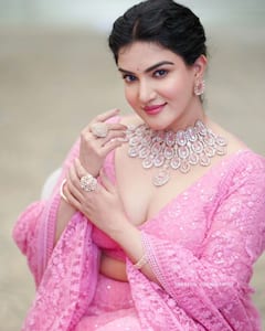 Honey Rose Photos : పింక్ డ్రస్‌లో 'వీర సింహా రెడ్డి' బ్యూటీ హానీ రోజ్