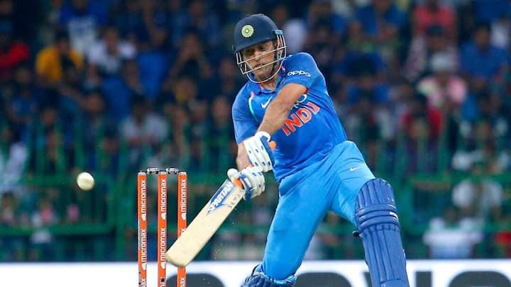 এটিই ওয়ান ডের ইতিহাসে কোনও কিপারের খেলা সর্বোচ্চ রানের ইনিংস। ধোনি এই ইনিংসের সুবাদে একা হাতেই দলকে জয় এনে দিয়েছিলেন।