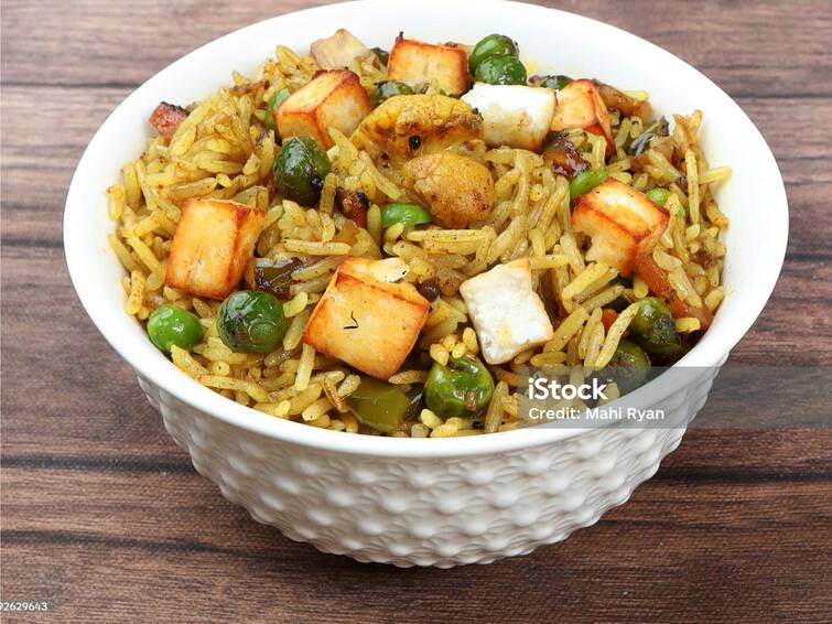 Achaari Paneer Pulao Recipe procedure Achaari Paneer Pulao : சுவையான அச்சாரி பனீர் புலாவ் ரெசிபி.. எளிமையாக எப்படி செய்வதென்று பார்க்கலாம்..
