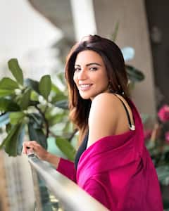 Shama Sikander Photo: શમા સિકંદરની કામુક અદાએ ફરી ફેન્સને કર્યા ઘાયલ