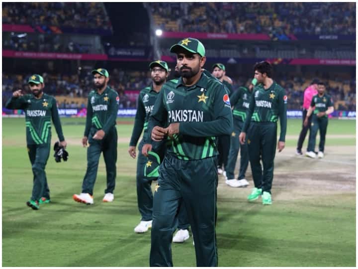 World Cup 2023: सेमीफाइनल में नहीं पहुंची पाकिस्तान टीम तो कप्तान और सपोर्ट स्टाफ पर होगी कार्रवाई, PCB ने कर ली है तैयारी If Pakistan team does not reach semi finals action will be taken against captain babar azam and support staff PCB world cup 2023 World Cup 2023: सेमीफाइनल में नहीं पहुंची पाकिस्तान टीम तो कप्तान और सपोर्ट स्टाफ पर होगी कार्रवाई, PCB ने कर ली है तैयारी