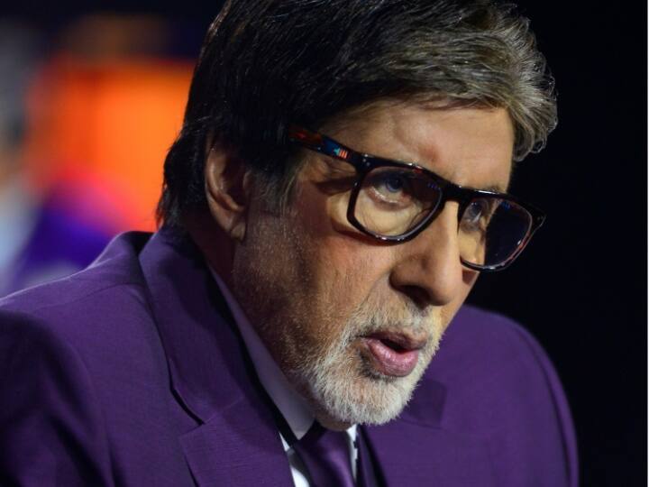 Amitabh Bachchan Kissa: आज हम आपके लिए सदी के महानायक यानि अमिताभ बच्चन के बचपन  का वो किस्सा बताने वाले हैं. जब वो अपने जूते तकिए के नीचे रखकर सोते थे. जानिए क्यों.