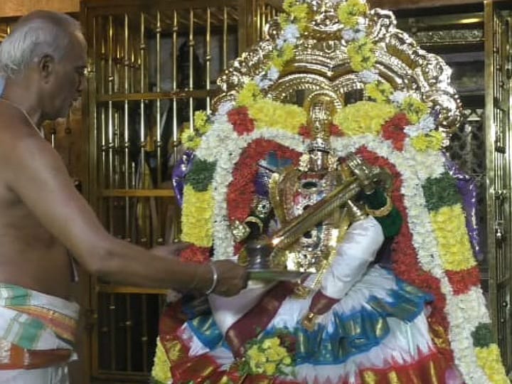 கரூர் ஸ்ரீ அபயபிரதான ரங்கநாதர் ஆலய நவராத்திரி விழா - திரளான பக்தர்கள் பங்கேற்பு