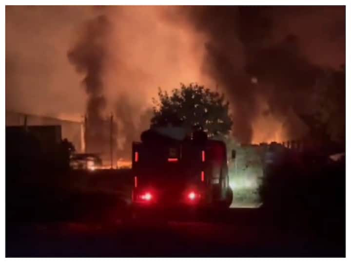 Gujarat Massive Fire Breaks Out In Aravalli Chemical Factory, 60 Tankers Gutted Gujarat: Massive Fire Breaks Out In Aravalli Chemical Factory, 60 Tankers Gutted