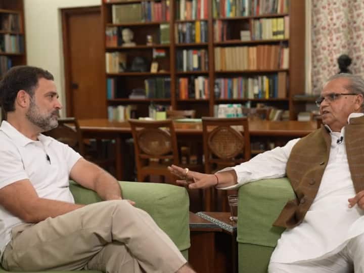 राहुल गांधी के साथ इंटरव्यू में सत्यपाल मलिक बोले, 'मैं लिखकर देता हूं कि मोदी सरकार अब नहीं आएगी' Rahul Gandhi Satya Pal Malik interview over Farmers, Pulwama attack and Lok Sabha Election 2024 राहुल गांधी के साथ इंटरव्यू में सत्यपाल मलिक बोले, 'मैं लिखकर देता हूं कि मोदी सरकार अब नहीं आएगी'
