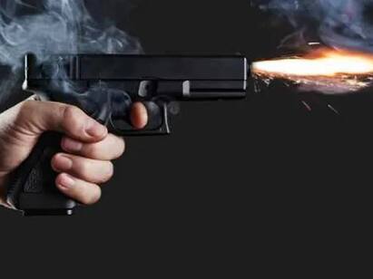 At least 22 people have died in a shooting in Lewiston, USA. US Mass Shooting: அமெரிக்காவில் பயங்கரம்.. துப்பாக்கிச் சூட்டில் 22 பேர் உயிரிழப்பு.. மர்ம நப்ரின் புகைப்படம் வெளியீடு..