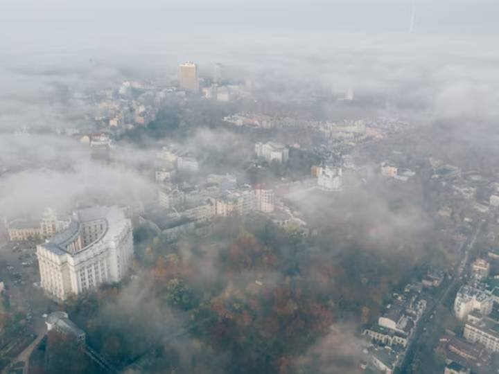 हवा में ऑक्सीजन कम होते ही शरीर में दिखने लगते हैं ये लक्षण, समझें खराब AQI का मतलब क्या है? Poor Ventilation Dangerous In delhi and bad Air Quality index Explained हवा में ऑक्सीजन कम होते ही शरीर में दिखने लगते हैं ये लक्षण, समझें खराब AQI का मतलब क्या है?
