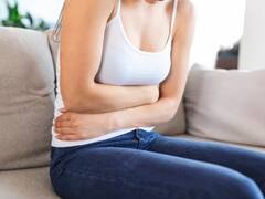 पेट दर्द की शिकायत लेकर अस्पताल पहुंची महिला, चेकअप हुआ तो डॉक्टर्स को मिली हैरान करने वाली जानकारी