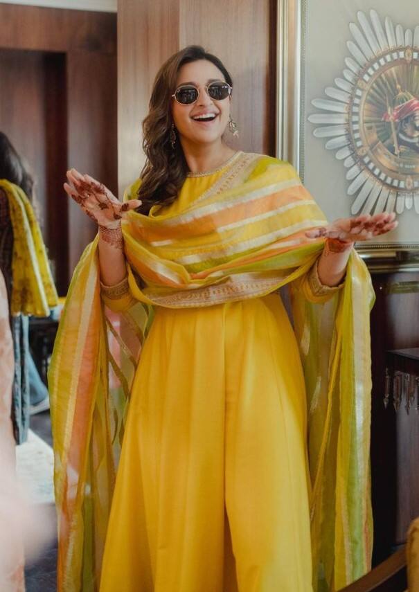 ਹੁਣ ਪਹਿਲੀ ਮਹੀਨੇ ਦੀ ਵਰ੍ਹੇਗੰਢ 'ਤੇ ਅਦਾਕਾਰਾ ਨੇ ਆਪਣੇ ਇੰਸਟਾਗ੍ਰਾਮ 'ਤੇ ਕੁਝ ਤਸਵੀਰਾਂ ਸ਼ੇਅਰ ਕੀਤੀਆਂ ਹਨ।